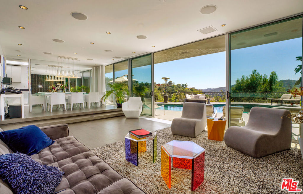 9738 Arby Drive