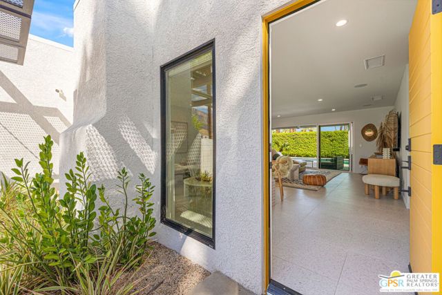 1100 E Marion Way, Palm Springs, CA 92264