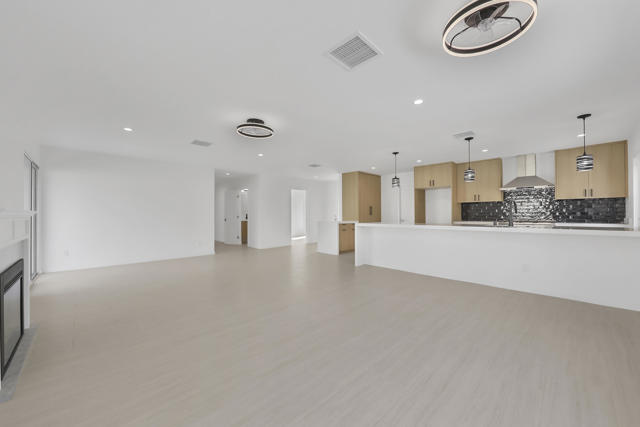 2800 E San Juan Road, Palm Springs CA: https://media.crmls.org/mediaz/a4e15850-cb2b-4d8a-b950-acb9f30fd13a.jpg