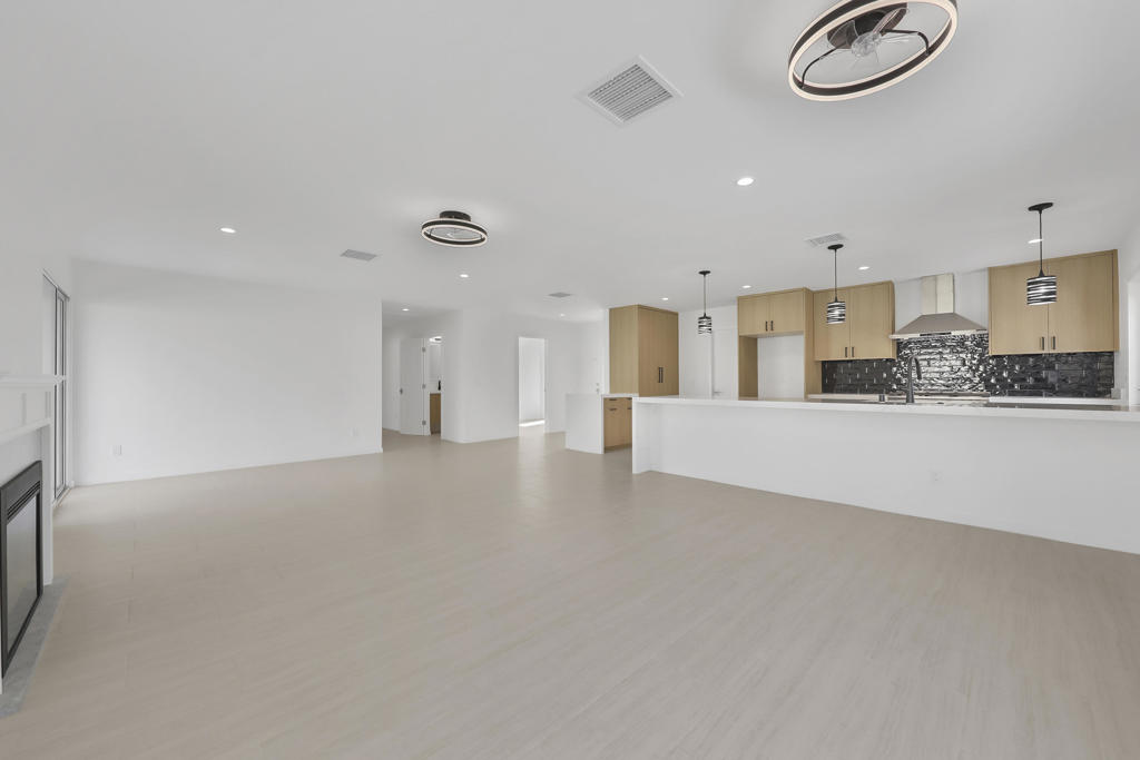 MLS #219138645DA image #11