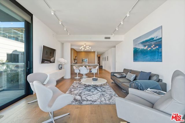 1755 Ocean Avenue, Santa Monica CA: https://media.crmls.org/mediaz/a4e190b8-ef0c-4e4b-830a-7e7c8e78ac8d.jpg