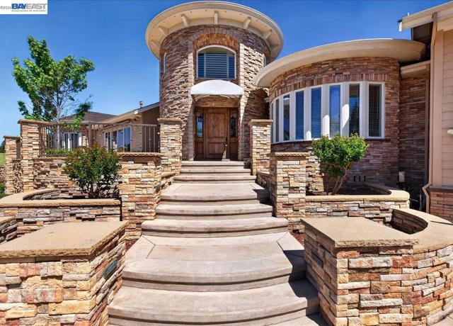 Image 1 of 60 For 920 Happy Valley Rd