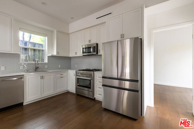 24042 Killion Street, Woodland Hills CA: https://media.crmls.org/mediaz/a4e2112c-ee76-473e-b87c-3fbf8961ebdf.jpg