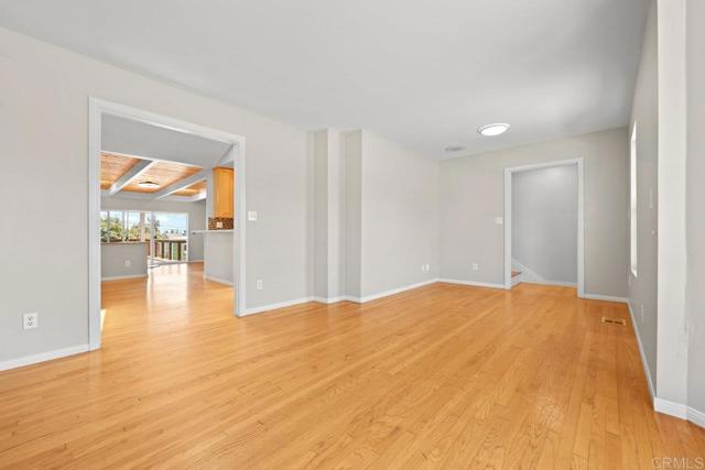 Detail Gallery Image 13 of 61 For 6929 Wyoming Ave, La Mesa,  CA 91942 - 3 Beds | 2/1 Baths