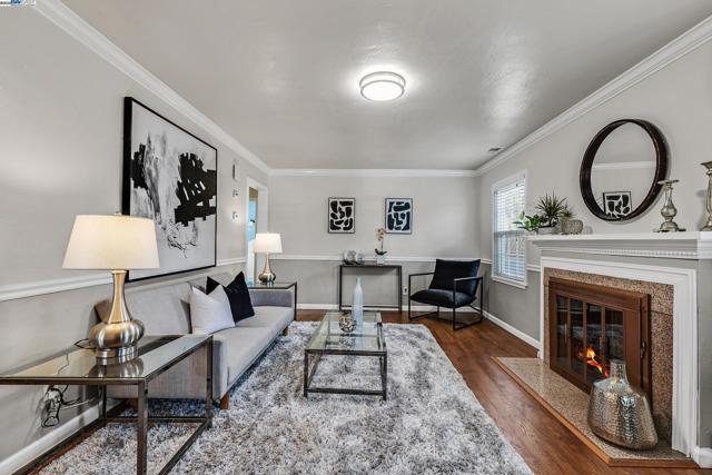 15028 Grenda St, San Leandro CA: https://media.crmls.org/mediaz/a4e313b1-6834-4fff-9f9d-1a4bc6c13413.jpg