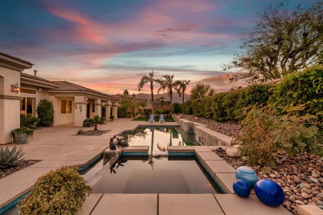 50 Toscana E Way, Rancho Mirage CA: https://media.crmls.org/mediaz/a4e341aa-9754-4c8b-95f9-30aea62fe1c5.jpg