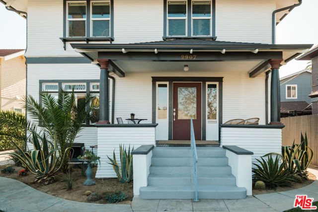2907 Halldale Avenue, Los Angeles CA: https://media.crmls.org/mediaz/a4e361d6-5636-43ce-a523-90033252b15c.jpg
