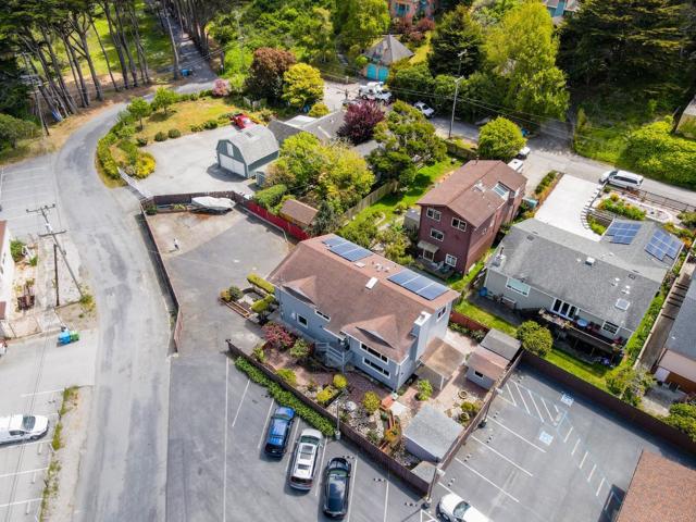 511 Buel Avenue, Pacifica CA: https://media.crmls.org/mediaz/a4e4e59c-8eb2-42aa-8708-b39f2708a8da.jpg