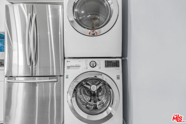 14139 Gault Street, Van Nuys CA: https://media.crmls.org/mediaz/a4e58682-08d0-457f-8946-1c677a29e571.jpg