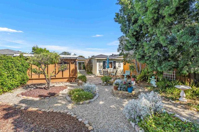 4730 Winona Ave, San Diego CA: https://media.crmls.org/mediaz/a4e7d1f8-6065-41d1-90f8-38085845e39b.jpg