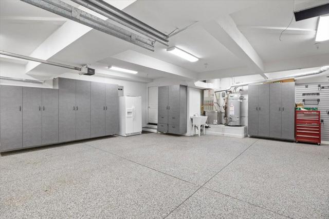 801 Eucalyptus Avenue, Hillsborough CA: https://media.crmls.org/mediaz/a4e8b3c9-57b9-4f85-9cd8-edd8ba3dd1f2.jpg