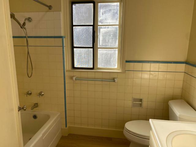 305 Catalpa Street, San Mateo CA: https://media.crmls.org/mediaz/a4e8d83c-6f83-4711-a369-fd995cd97c61.jpg