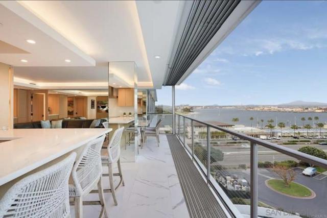 1810 Avenida Del Mundo, Coronado CA: https://media.crmls.org/mediaz/a4e9232b-2314-422c-9b7c-717a2e8f74af.jpg