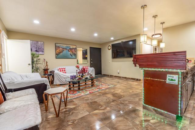 Detail Gallery Image 6 of 20 For 1055 Naranca Ave #7,  El Cajon,  CA 92021 - 2 Beds | 1/1 Baths