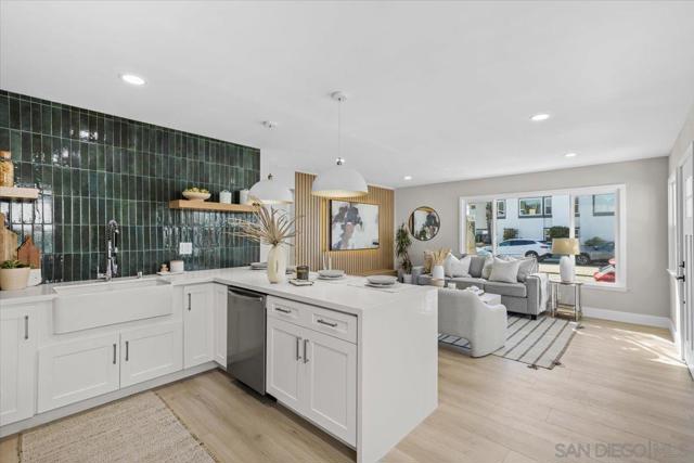 Image 17 of 42 For 803 Vanitie Ct