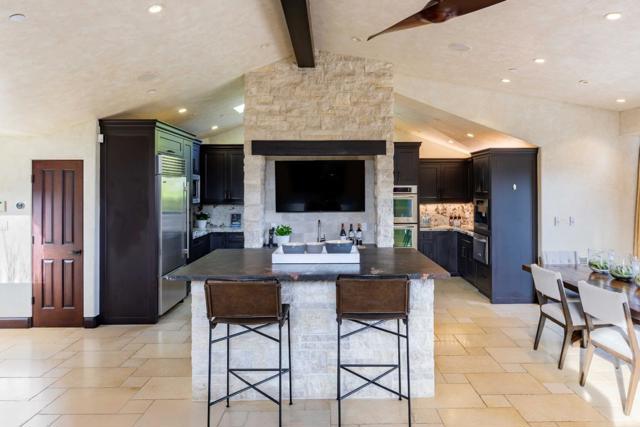 40 Tagus Court, Portola Valley CA: https://media.crmls.org/mediaz/a4eb0ada-dc0d-49db-a2bf-56879965e364.jpg
