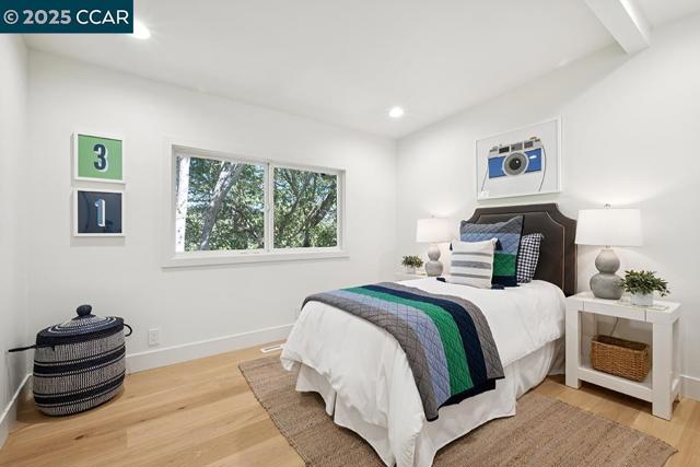 26 Berkeley Ave, Orinda CA: https://media.crmls.org/mediaz/a4eb95ed-a7f7-40e3-83f2-3ab29078c3b6.jpg