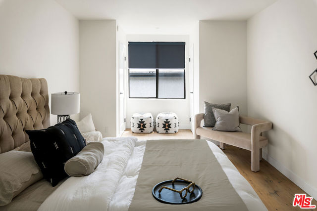 1425 Stanford Street, Santa Monica CA: https://media.crmls.org/mediaz/a4ed6470-b113-4e5c-b9c7-7795b7365755.jpg