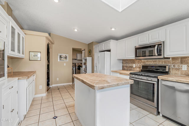 Detail Gallery Image 16 of 41 For 1215 Anchors Way Dr #261,  Ventura,  CA 93001 - 3 Beds | 2 Baths