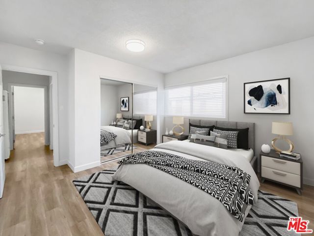 1446 S COCHRAN Avenue, Los Angeles CA: https://media.crmls.org/mediaz/a4ef13d8-925b-4e10-83ce-e345b9002f96.jpg