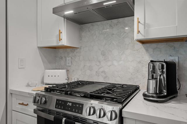 Detail Gallery Image 10 of 43 For 746 Eastshore #106,  Chula Vista,  CA 91913 - 2 Beds | 2 Baths