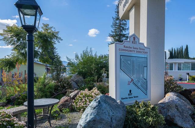 510 Saddlebrook Drive, San Jose CA: https://media.crmls.org/mediaz/a4efbe55-93fd-456a-98b7-5957a2bb7fa0.jpg
