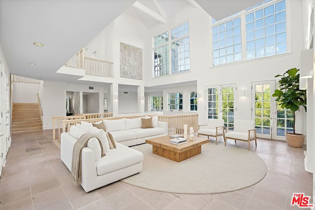 MLS #25602713 image #22