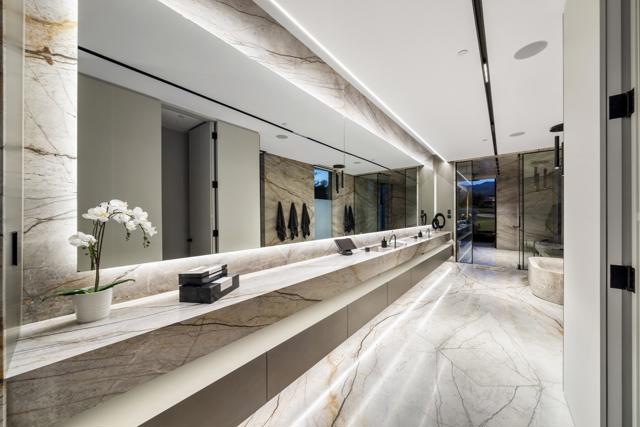 Image 19 of 46 For 74305 Desert Oasis Trail