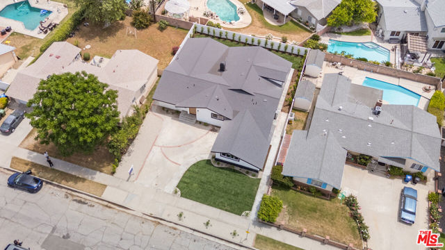 22250 Strathern Street, Canoga Park CA: https://media.crmls.org/mediaz/a4f330f0-85ab-4155-b302-804a2231b527.jpg