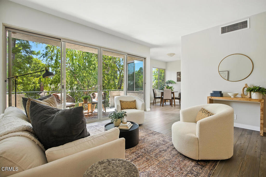 985 E California Boulevard #304