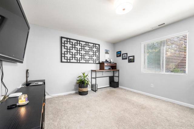 18530 Berta Ridge Place, Salinas CA: https://media.crmls.org/mediaz/a4f4fc73-847b-476f-9270-ec3c11838b33.jpg