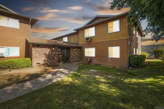 Detail Gallery Image 1 of 23 For 390 N 1st St #18,  El Cajon,  CA 92021 - 3 Beds | 2 Baths