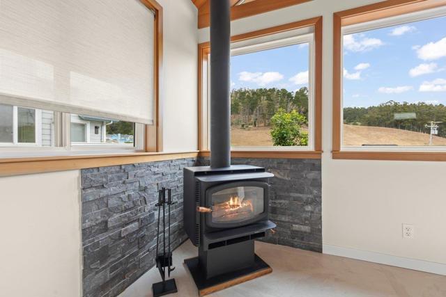 350 6th Avenue, Half Moon Bay CA: https://media.crmls.org/mediaz/a4f5f9a9-6990-4d98-a316-acccfada3990.jpg