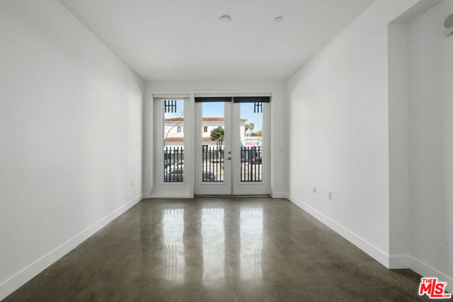 1250 N Fairfax Avenue, West Hollywood CA: https://media.crmls.org/mediaz/a4f69bcb-ea18-446d-9409-03568390785c.jpg