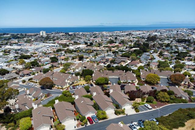 1051 Highlander Drive, Seaside CA: https://media.crmls.org/mediaz/a4f6ee57-cad4-4cf7-b32c-a80e9b3dc367.jpg