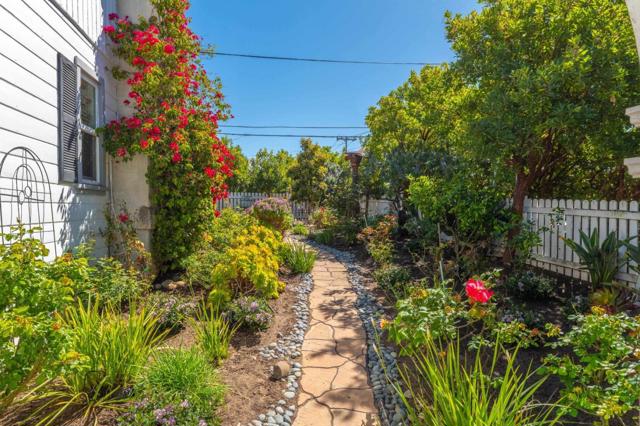 1 Serrano Way, Del Rey Oaks CA: https://media.crmls.org/mediaz/a4f74dbe-3a59-4864-a29b-516fa60e2e3b.jpg