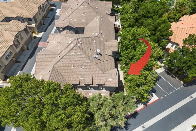 161 W Luna Loca Ln, Mountain House CA: https://media.crmls.org/mediaz/a4f7690e-b505-40c2-9802-74d35f005d5a.jpg
