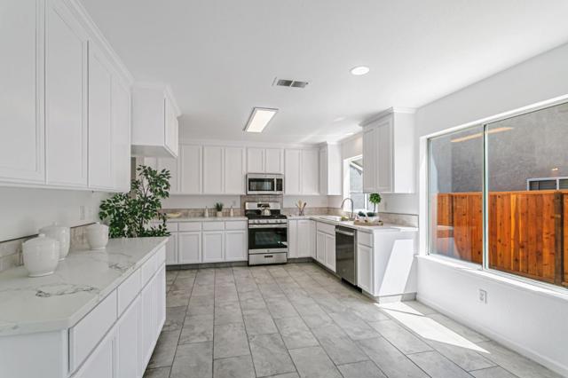 770 Babbs Creek Drive, Gilroy CA: https://media.crmls.org/mediaz/a4f7ac05-a85d-4a24-bf0b-f1d2f404a9e4.jpg