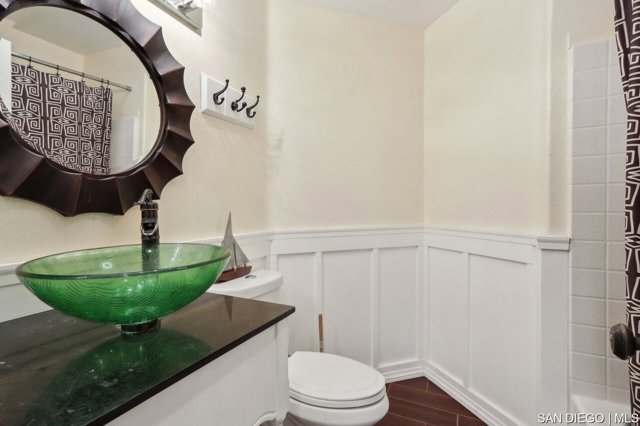 25 Villa Roma, Lake Elsinore CA: https://media.crmls.org/mediaz/a4f7d8ad-ff8e-4311-a217-570cccd3370b.jpg