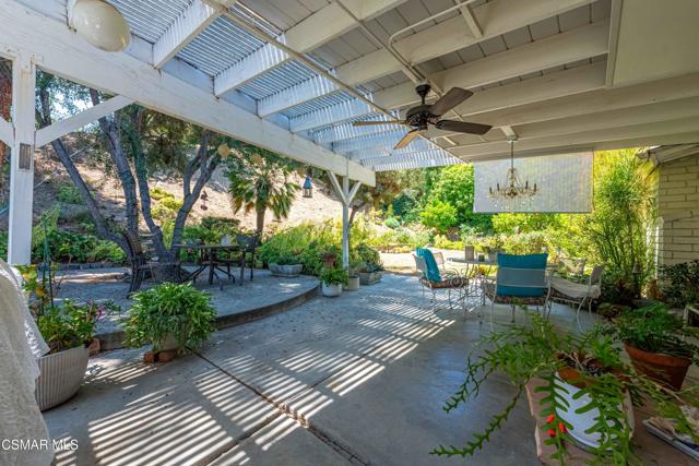 20418 Miranda Street, Woodland Hills CA: https://media.crmls.org/mediaz/a4f8370c-3690-485a-b3da-db8fcade2491.jpg