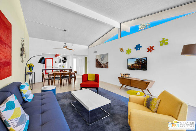 2380 S Skyview Drive, Palm Springs CA: https://media.crmls.org/mediaz/a4f85136-a21b-4d57-b708-a3098b2c03ac.jpg
