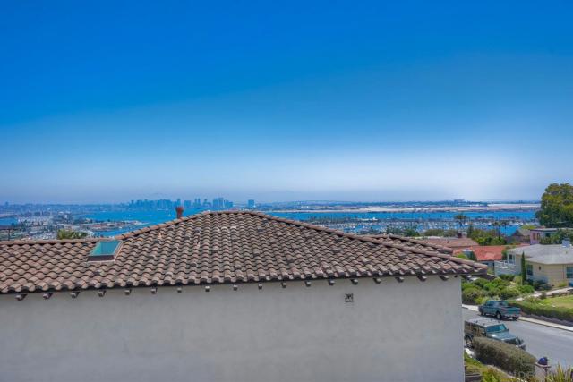 3380 Trumbull St, San Diego CA: https://media.crmls.org/mediaz/a4f8ee53-0329-41a4-baaf-fa77478f6f0e.jpg