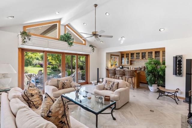 86 Belbrook Way, Atherton CA: https://media.crmls.org/mediaz/a4f91ff7-48f9-4187-b915-caf3bb568e62.jpg