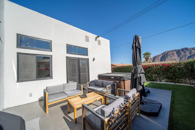 53770 Avenida Rubio, La Quinta CA: https://media.crmls.org/mediaz/a4f9e916-1302-411d-81f5-bf9d3d7e2b95.jpg
