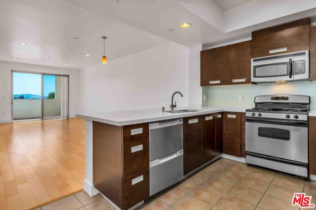 1260 S Corning Street, Los Angeles CA: https://media.crmls.org/mediaz/a4fa56b4-a331-47e9-acfd-a7f4b93ba896.jpg