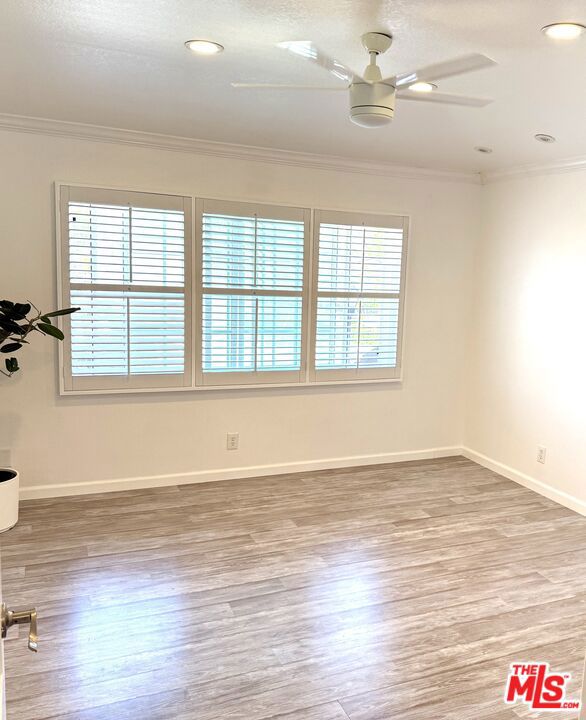 3712 Carrington Court, Inglewood CA: https://media.crmls.org/mediaz/a4fa643a-90fc-41e4-9e6f-2db37d04af49.jpg