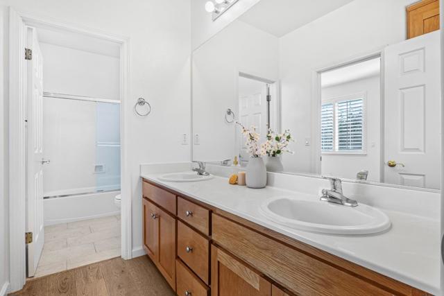 Image 37 of 46 For 37812 Appletree Court