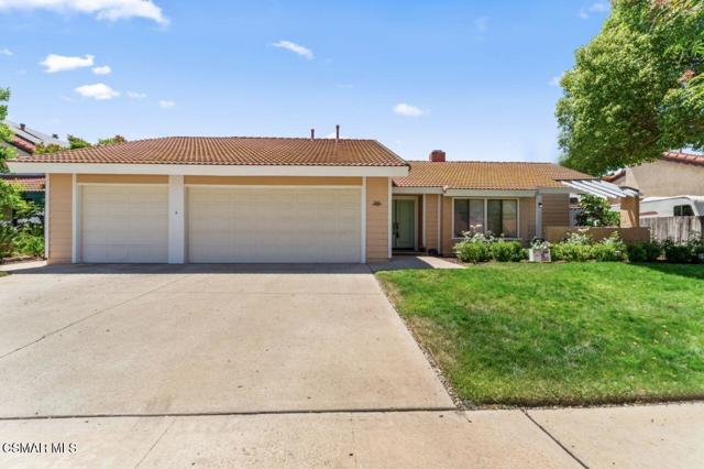 3116 Melody Lane, Simi Valley CA: https://media.crmls.org/mediaz/a4fb18a5-248a-47c4-b908-f362f00c094e.jpg