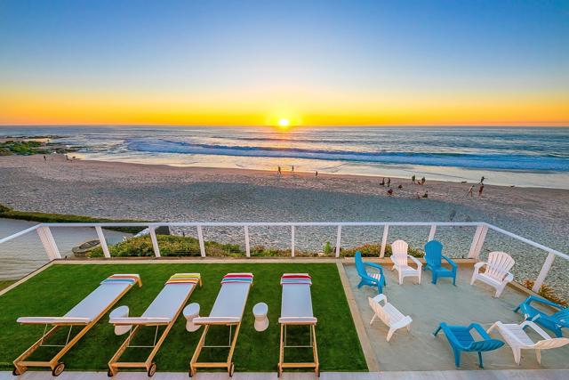 303 Sea Lane, La Jolla CA: https://media.crmls.org/mediaz/a4fcf532-f7d0-48bc-9f5f-95a5545a728b.jpg