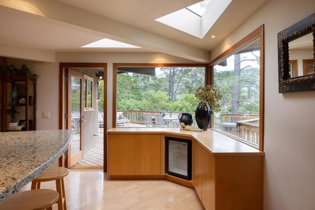 25275 Arriba Del Mundo, Carmel CA: https://media.crmls.org/mediaz/a4fd104a-6391-412a-9b2a-ba387bc35cd4.jpg